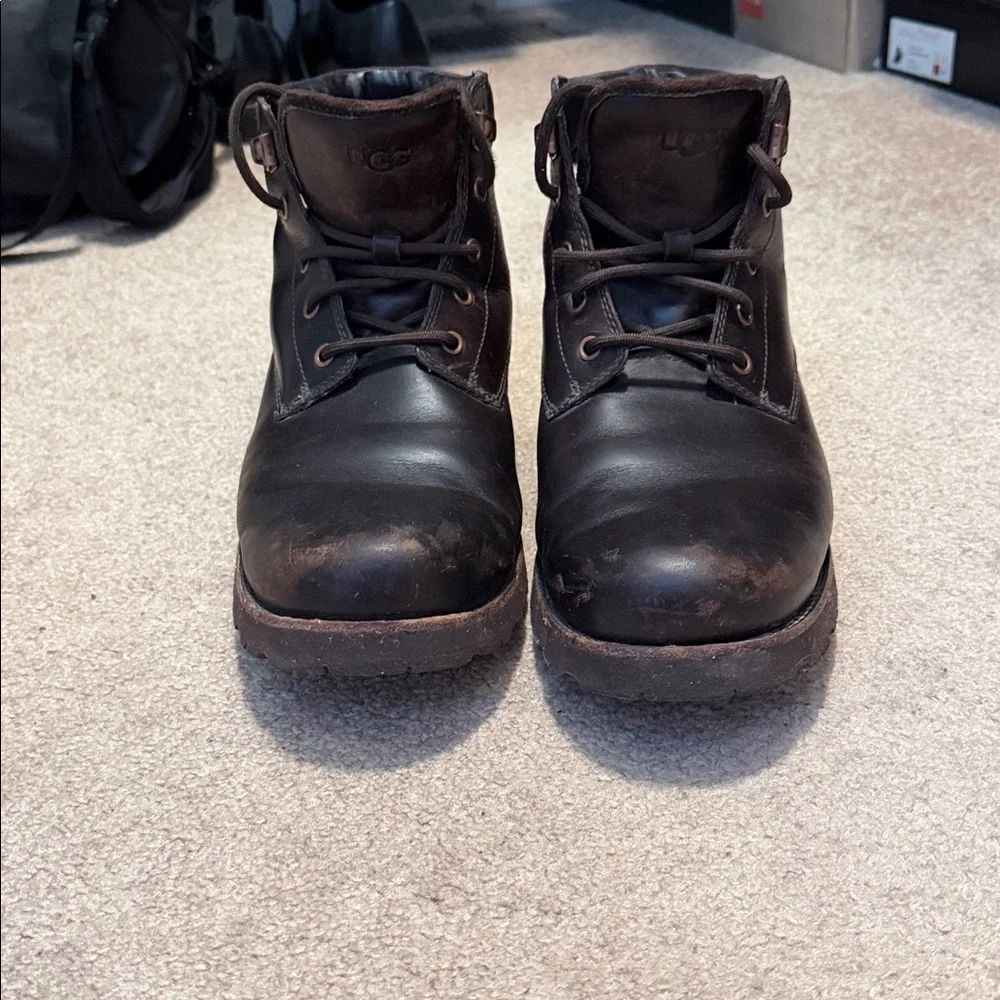 UGG Men's Dark Brown Leather Boots size 10